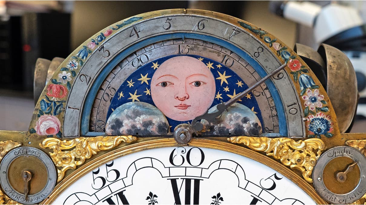Clock, France, Paris, ca. 1750. Acquired by Henry Walters, 1924, accession number 58.247