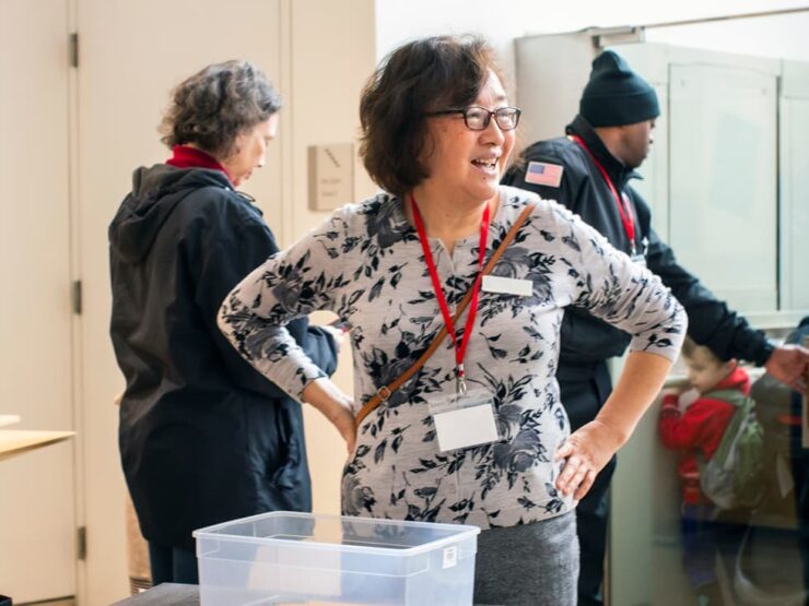museum volunteer